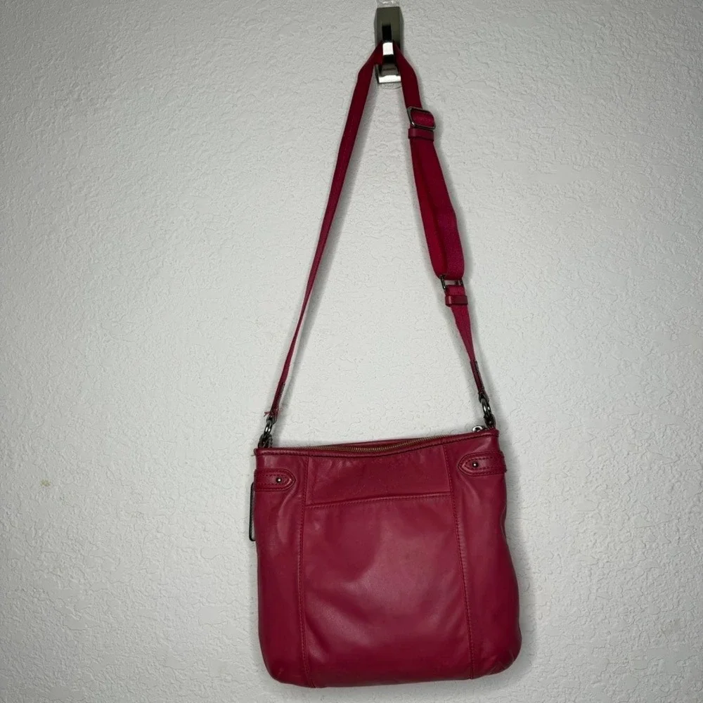 Coach Pink Leather Crossbody Bag F23948 Front Zip Pocket Adjustable Strap